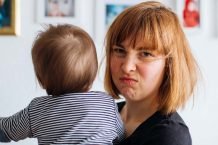 5 Dinge, die doof sind am Muttersein. Erzählt in GIFs