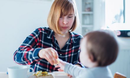 Kind und Küche – Wie wir die Aufgaben verteilen